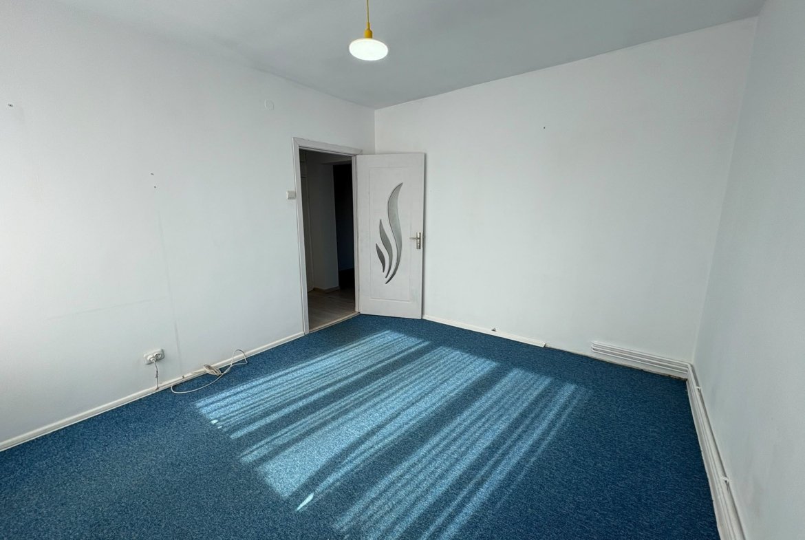 Apartament de vanzare cu doua camere Octavian Goga
