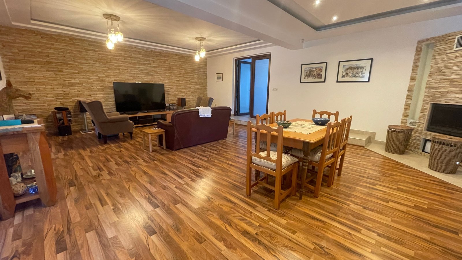 Casa cu teren generos de 750 mp, P+1E in zona Mehala