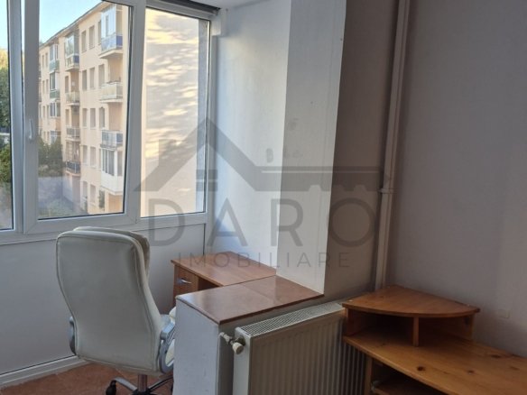Închiriem  garsoniera lângă UMFST