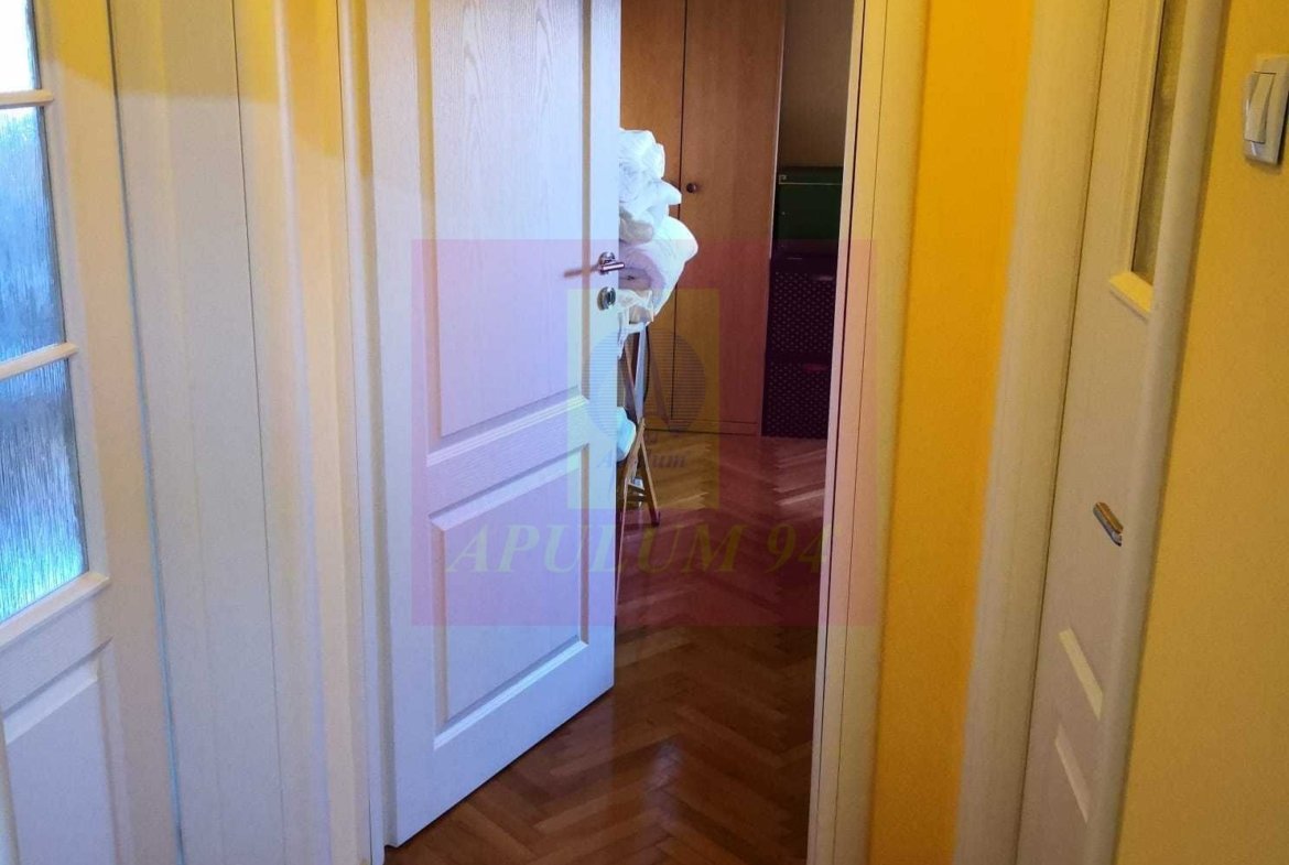 Vanzare apartament 2 camere Tineretului