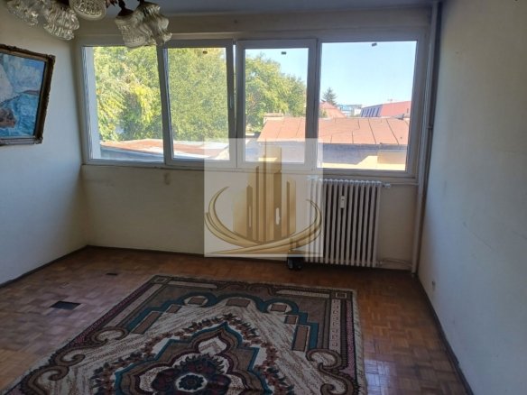 Apartament 2 camere decomandat  NERENOVAT BD DIMITRIE  CANTEMIR