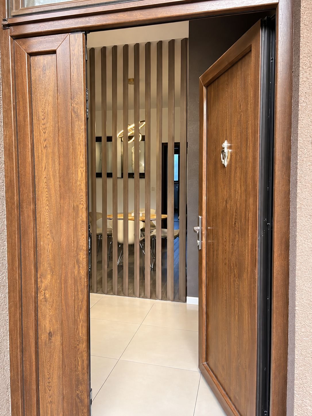 57e3493cdc0c4089b7d10b2dbcd218f1 Apartament 3 camere | 77 mp | Intrare separată | Zona Lipovei – Iulius
