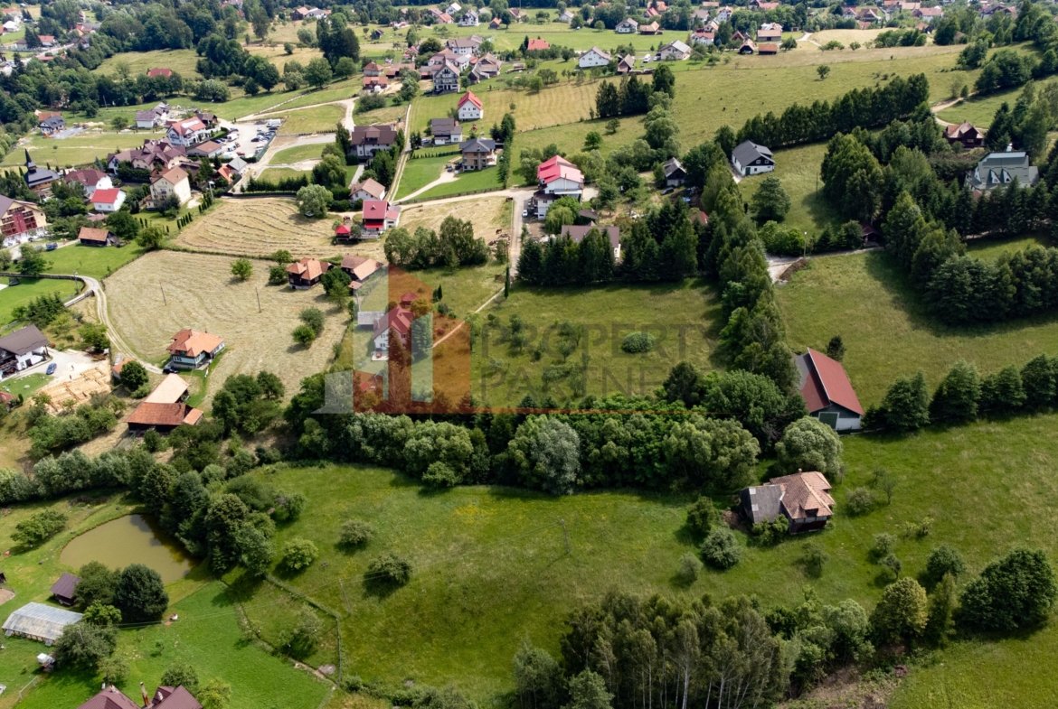 Teren intravilan Bran 2.772 mp | Vedere Piatra Craiului | Potrivit pentru cabane