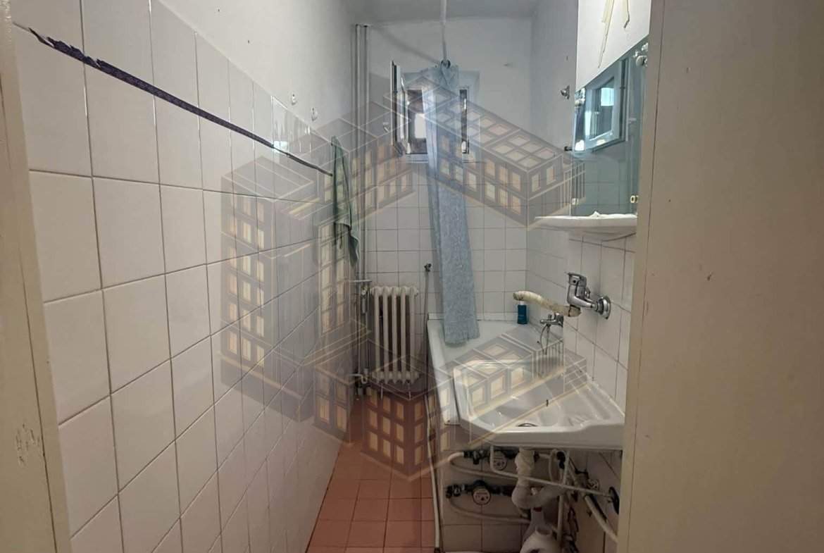 Apartament cu 2 camere, semidecomandat,etajul 2, zona Sagului