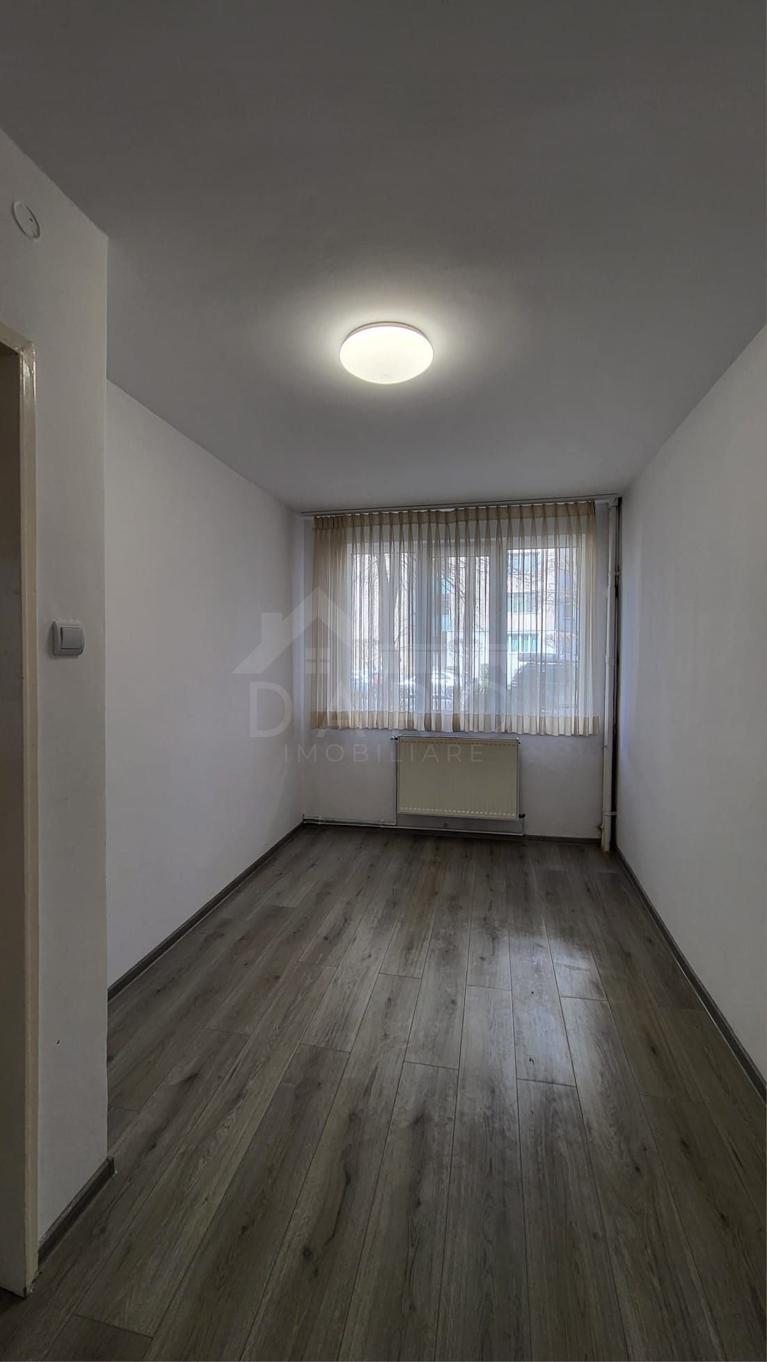 590aa37eecff400fbe623adc6f035566 Apartament 3 camere de vânzare