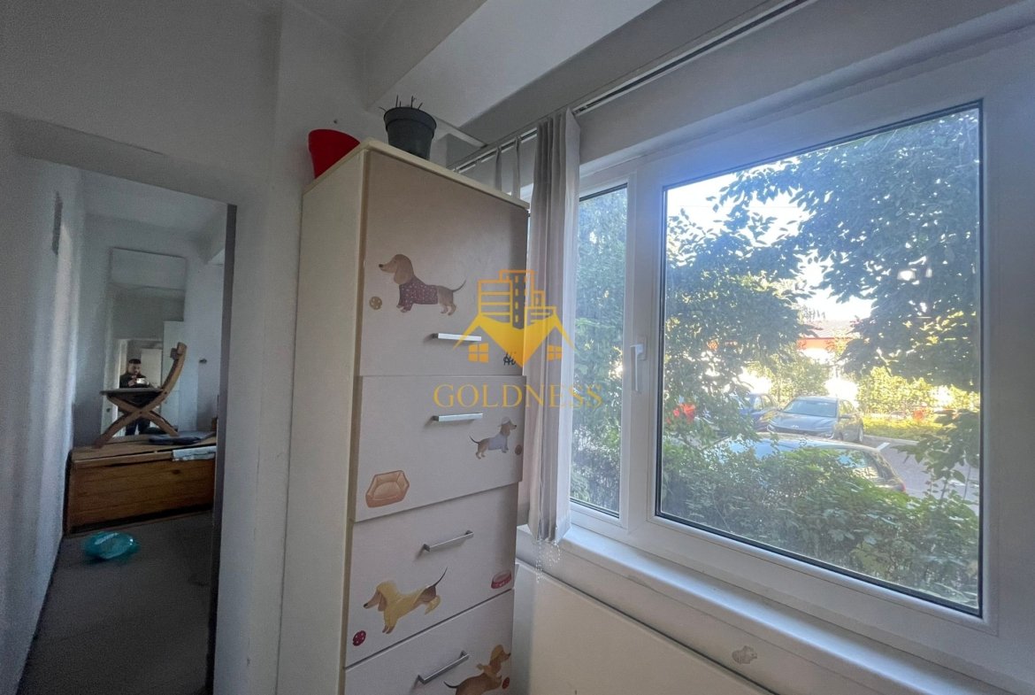 3 camere parter inalt, balcon, zona Nasaud-Dorobantilor-Piata Marasti