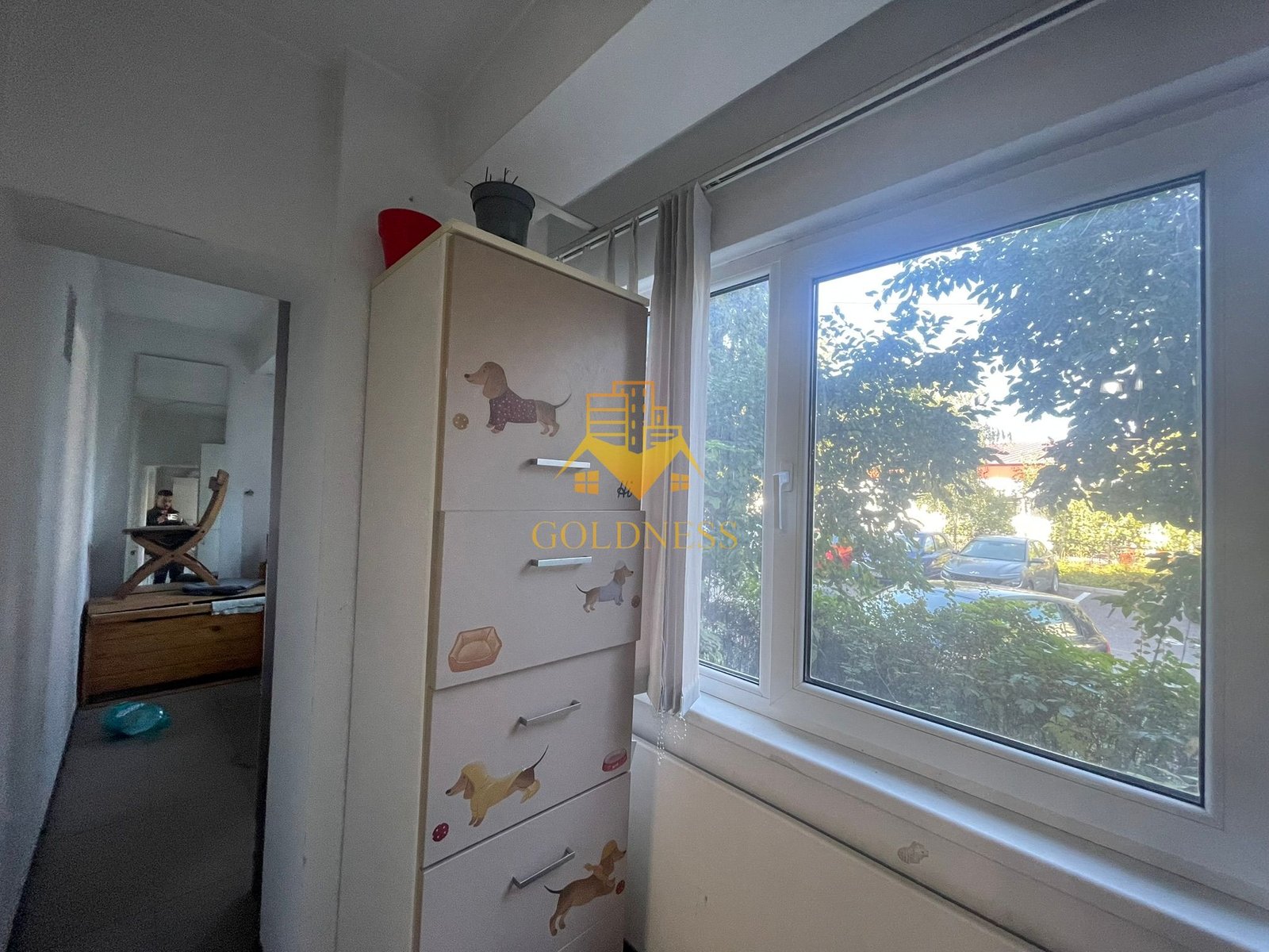 3 camere parter inalt, balcon, zona Nasaud-Dorobantilor-Piata Marasti