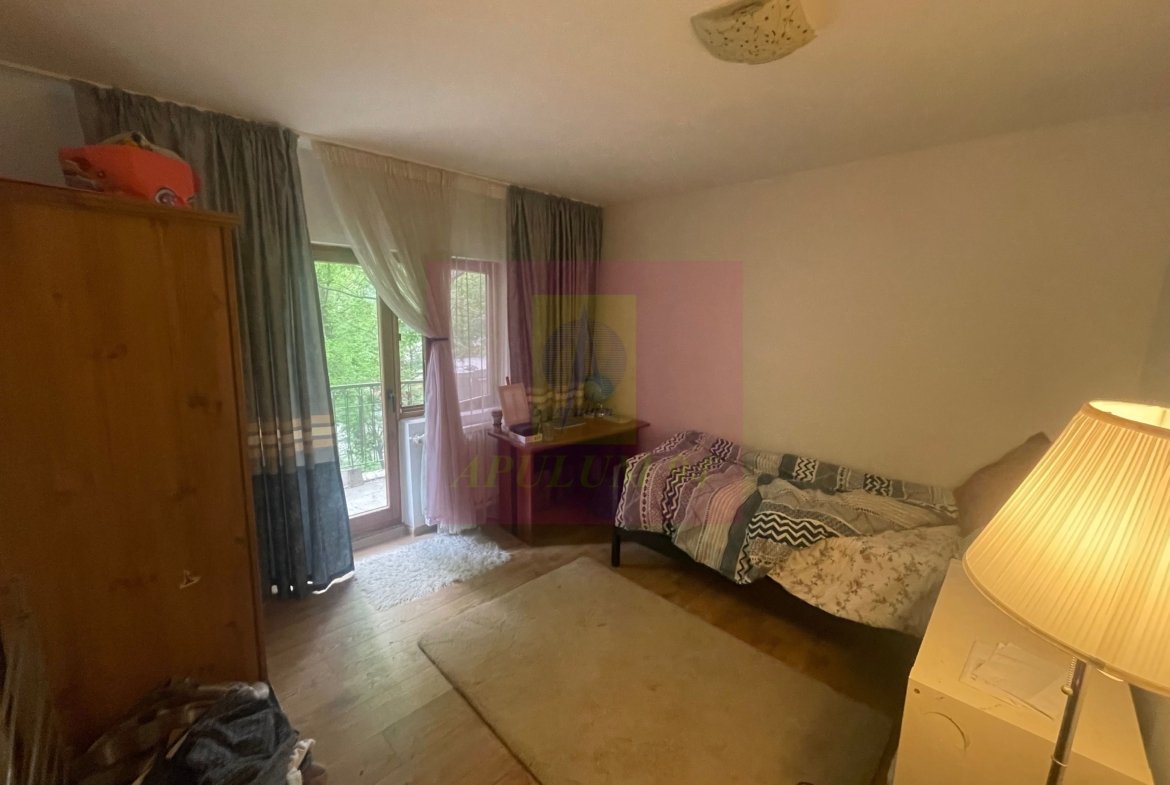 Apartament 4 camere 13 Septembrie,15 min pe jos metrou