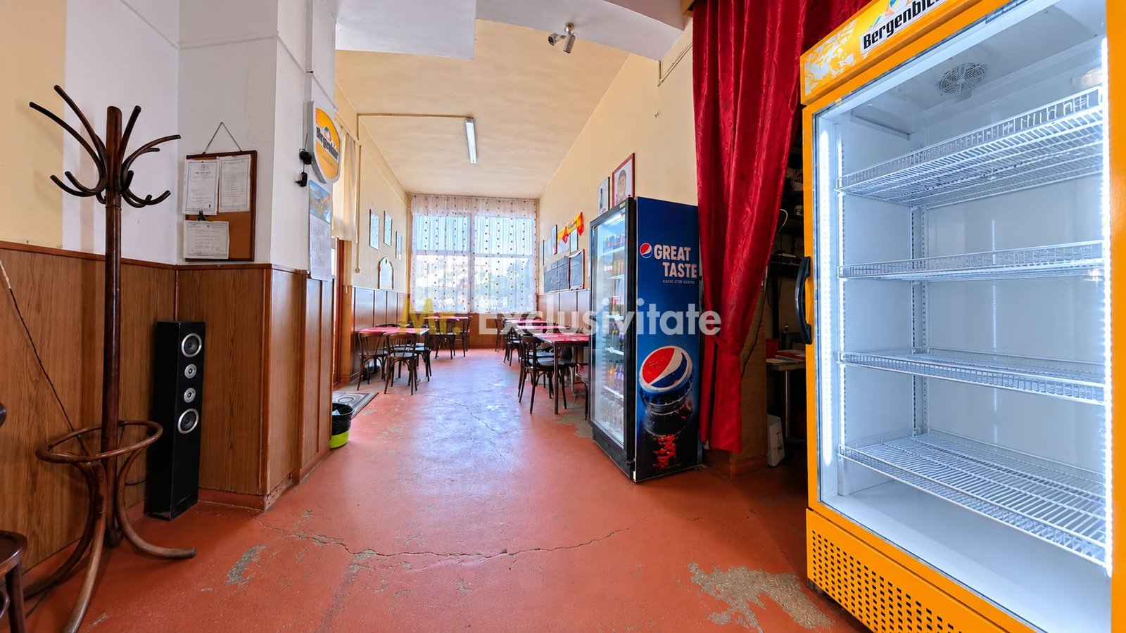 5b0ead033ec54d7f8680c227e14c77c1 De Vanzare Spațiu Comercial