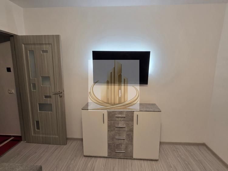 Apartament 3 camere, etaj 2, balcon închis, Calea Șagului