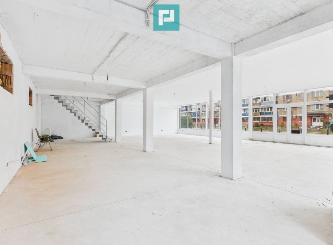 Spațiu comercial 200mp + 90mp mansarda – Cantemir