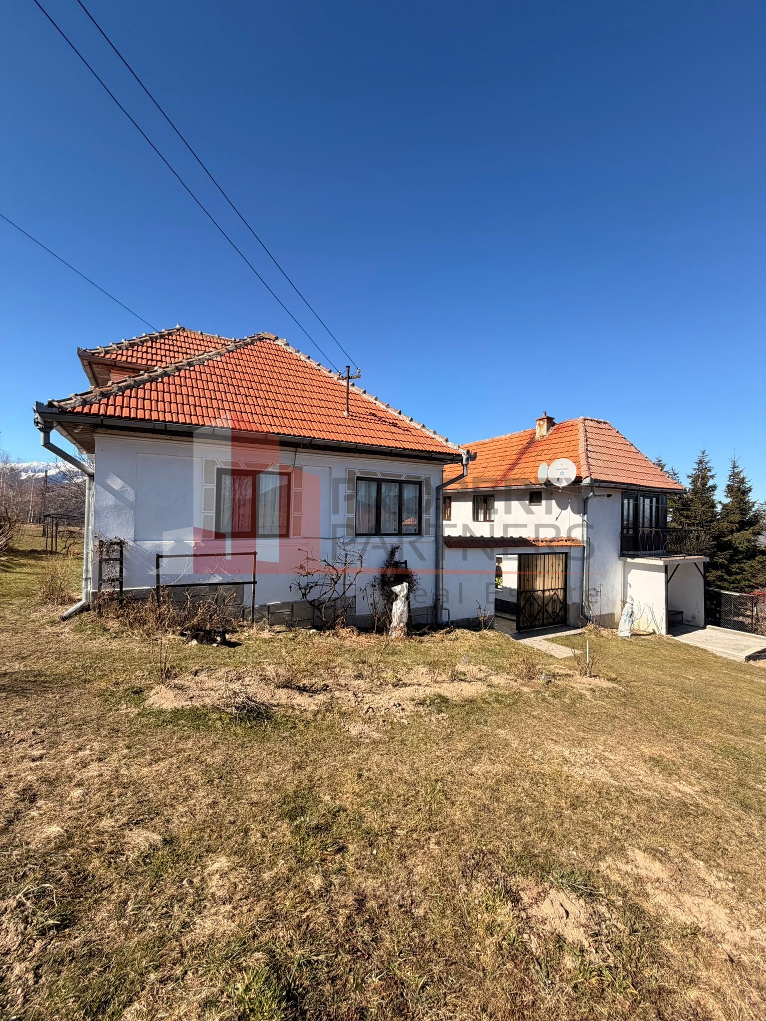 Casă tradițională cu 1800 mp teren  în Sohodol, Bran | Priveliște superba