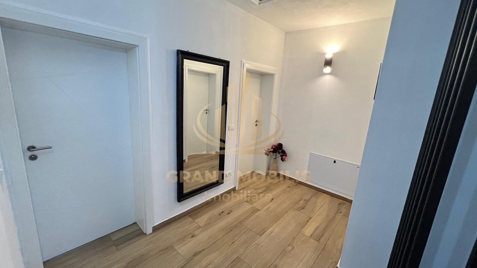 Casă individuală cuplată P+1, cu curte proprie, terasă și anexă