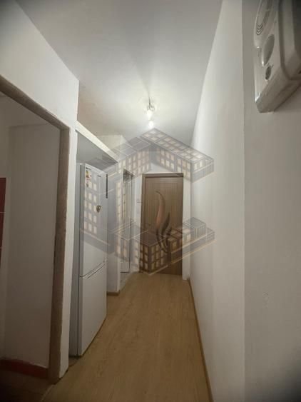Apartament 2 camere, semidecomandat, centrala, de vanzare