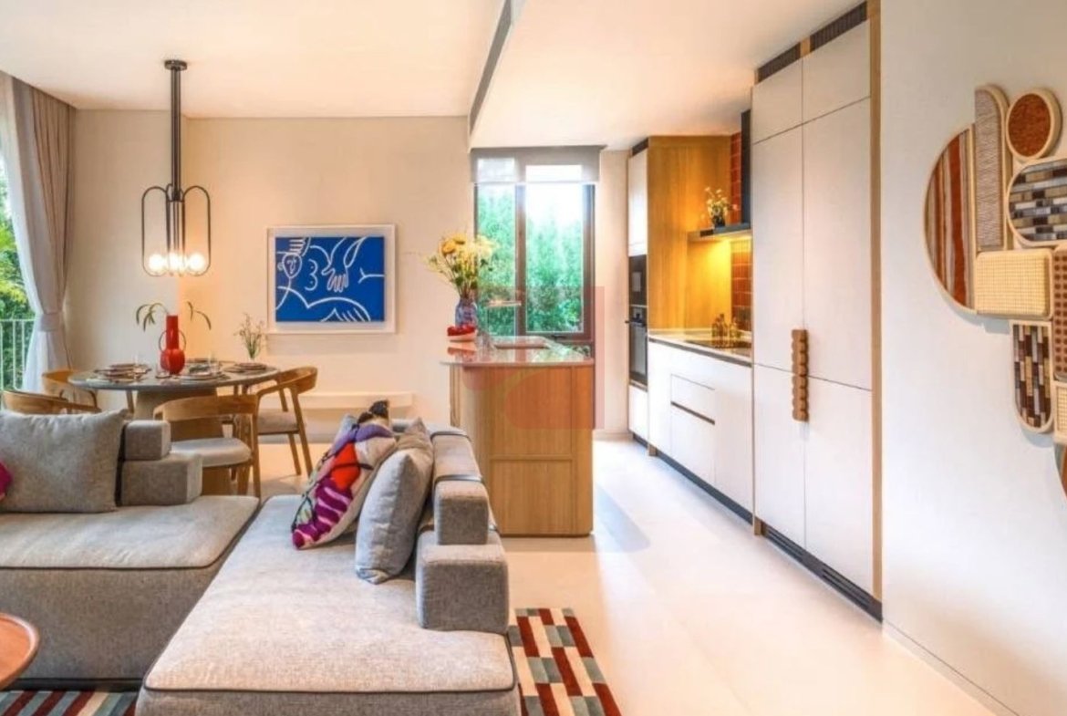 Freehold, The Standard Residences