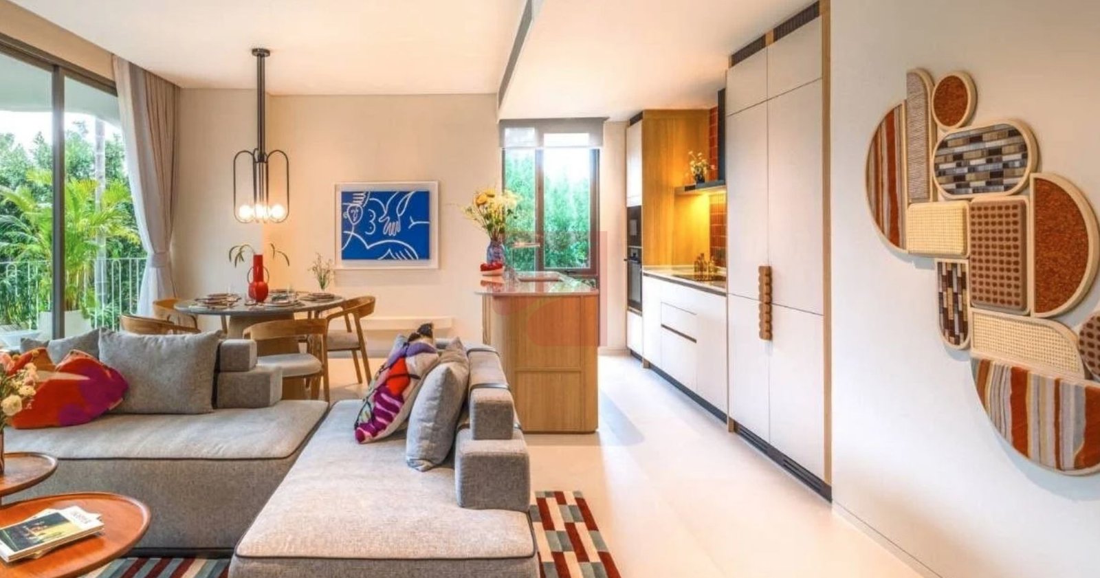 Freehold, The Standard Residences