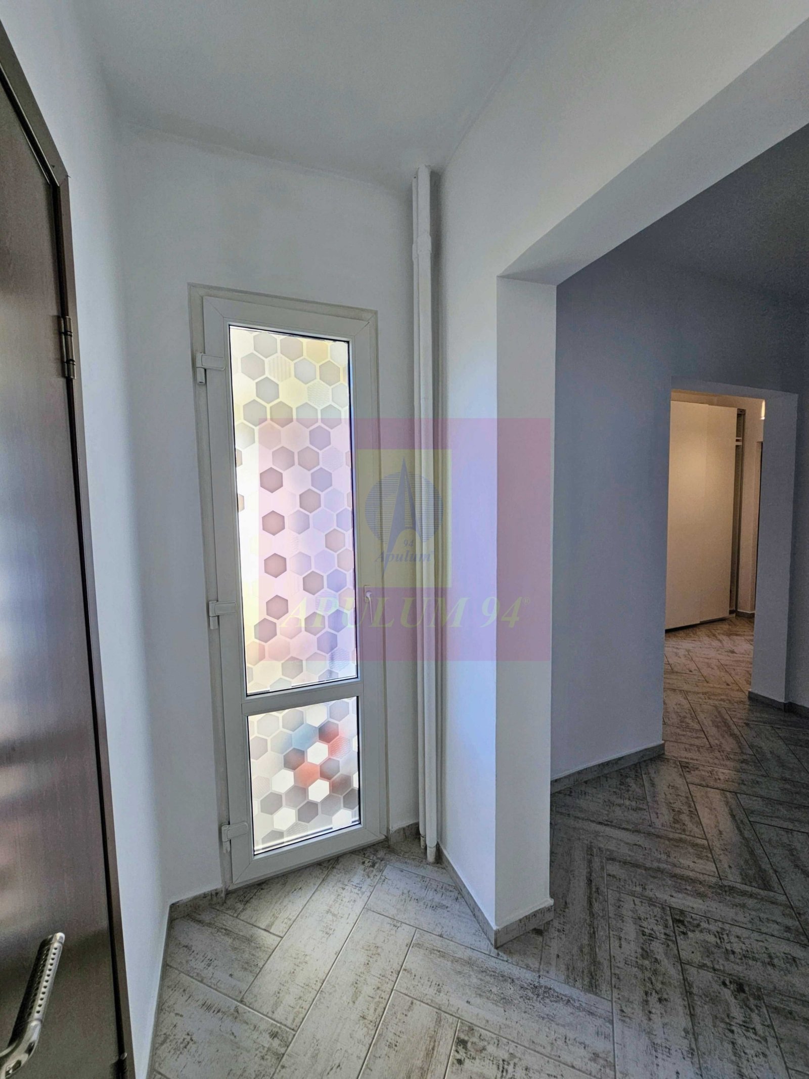 609fee21f9e943489a89ef0721c5e849 Apt 3 camTineretului, Renovat, mobilat
