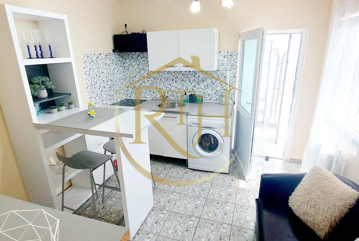 Apartament 1 cameră de închiriat, etaj 1, zona Modern, terasă proprie