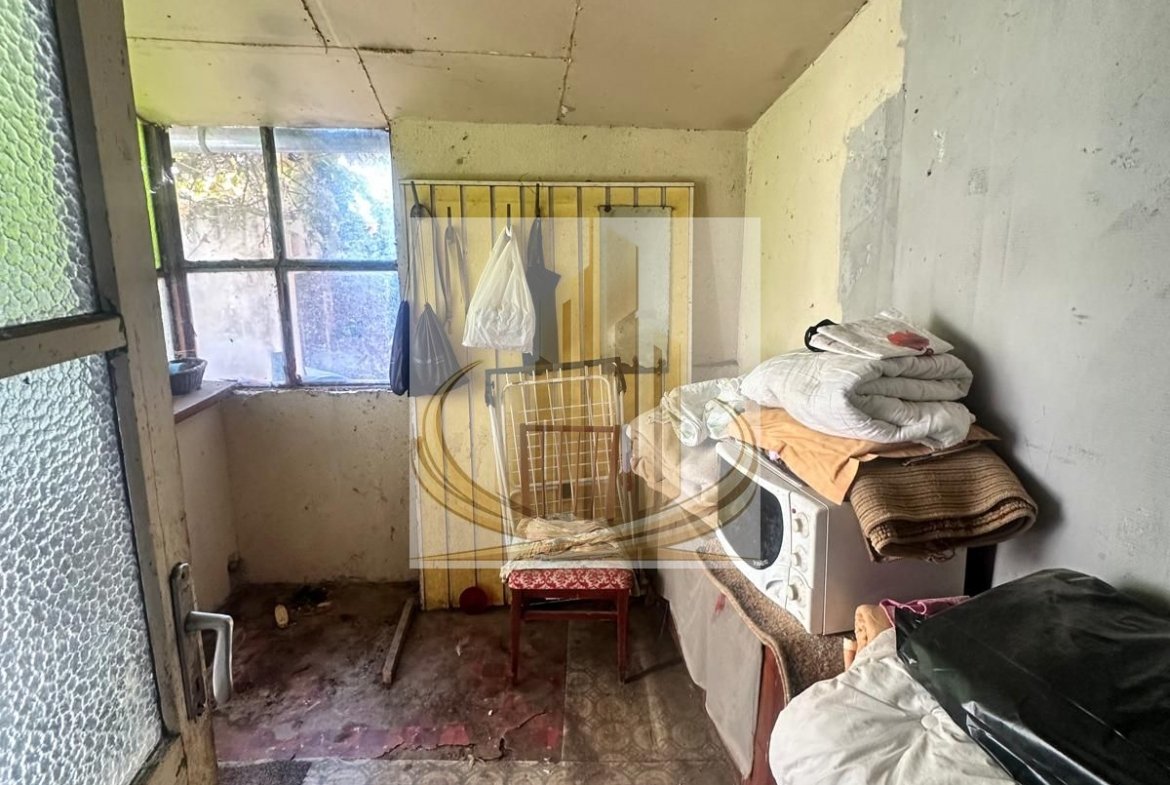 Casă individuală Plopi, 60 mp utili, teren 477 mp, necesită renovare