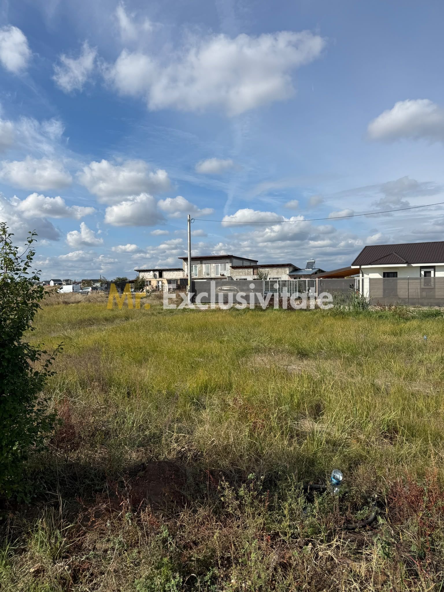 TEREN INTRAVILAN 3 LOTURI | 1.334 MP | BRADU | POTENȚIAL INVESTIȚIONAL