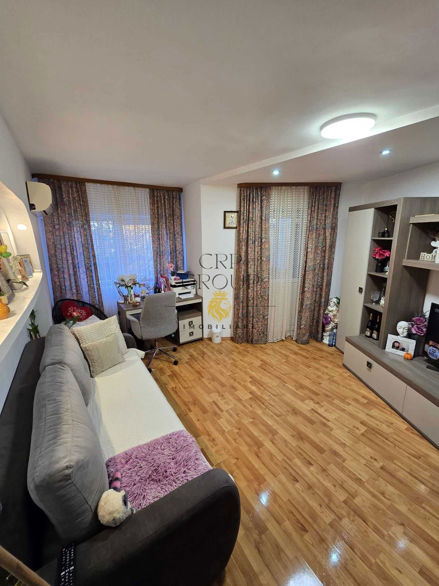 Apartament 3 camere, etaj 2/4, 81 mp totali, zona Urban – Bd. Garii