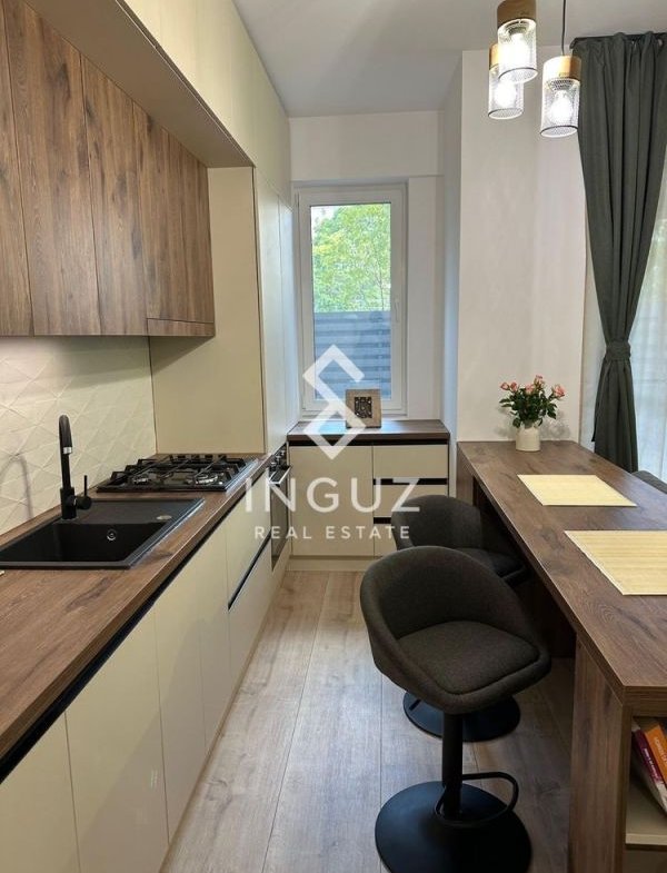 Garsonieră de închiriat – Ghica Apartments | Curte proprie | Prim