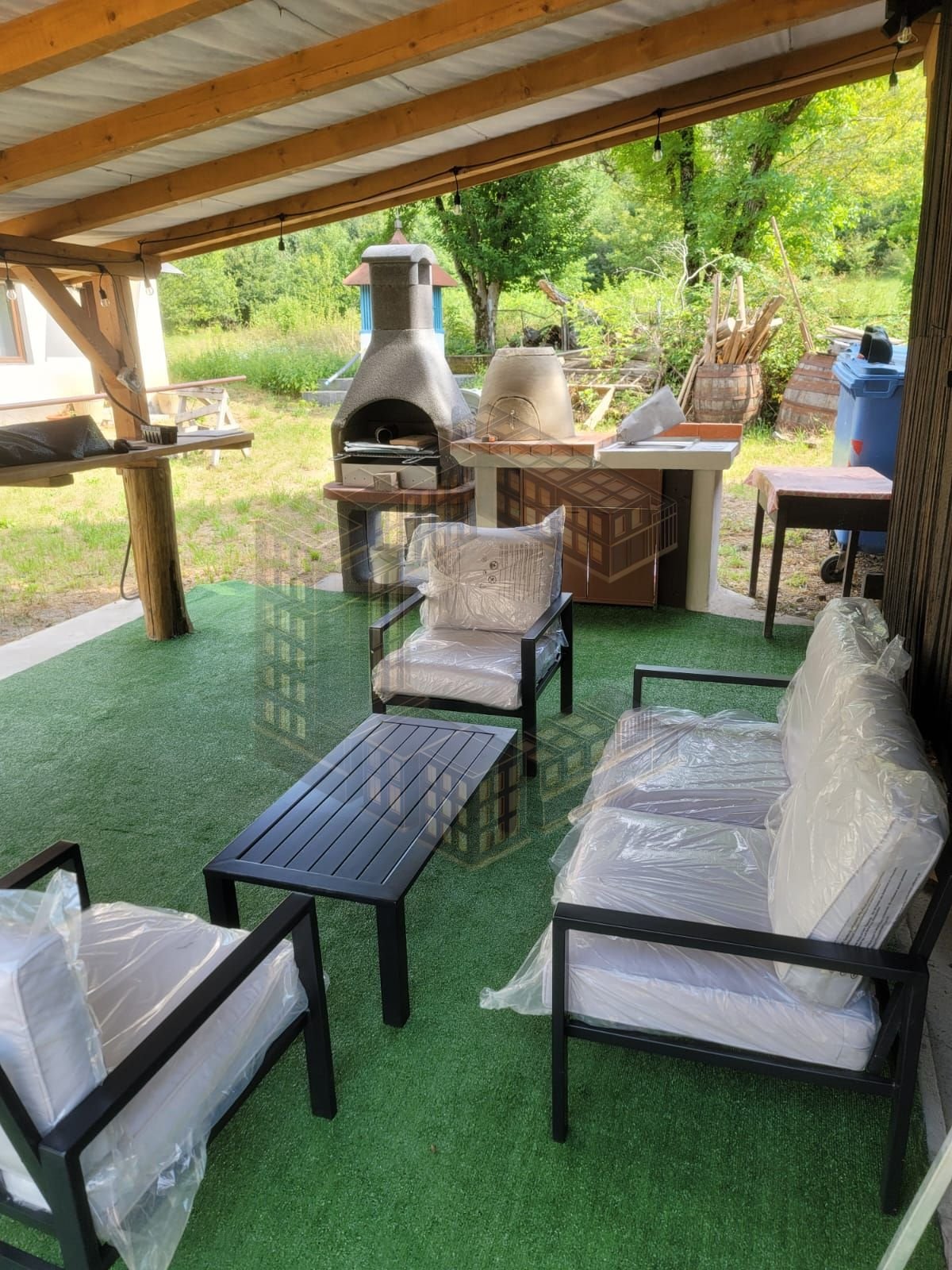 Casa individuala, renovata, teren 5 ha, Glodghilesti, Hunedoara