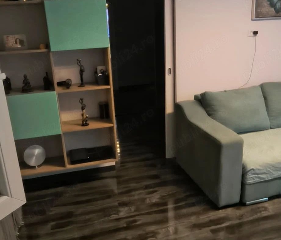 Apartament cu 2 camere, la parter, centrală proprie și aer condiționat