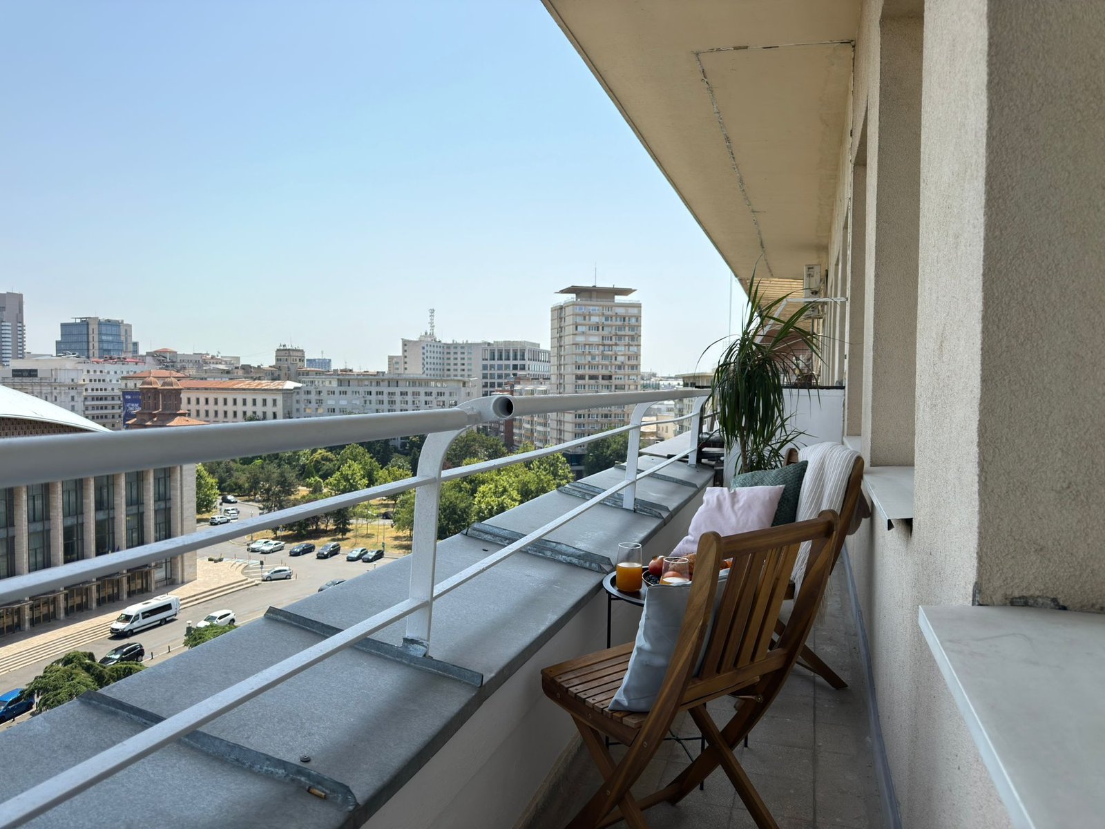 Sala Palatului apartament 3 camere prima inchiriere