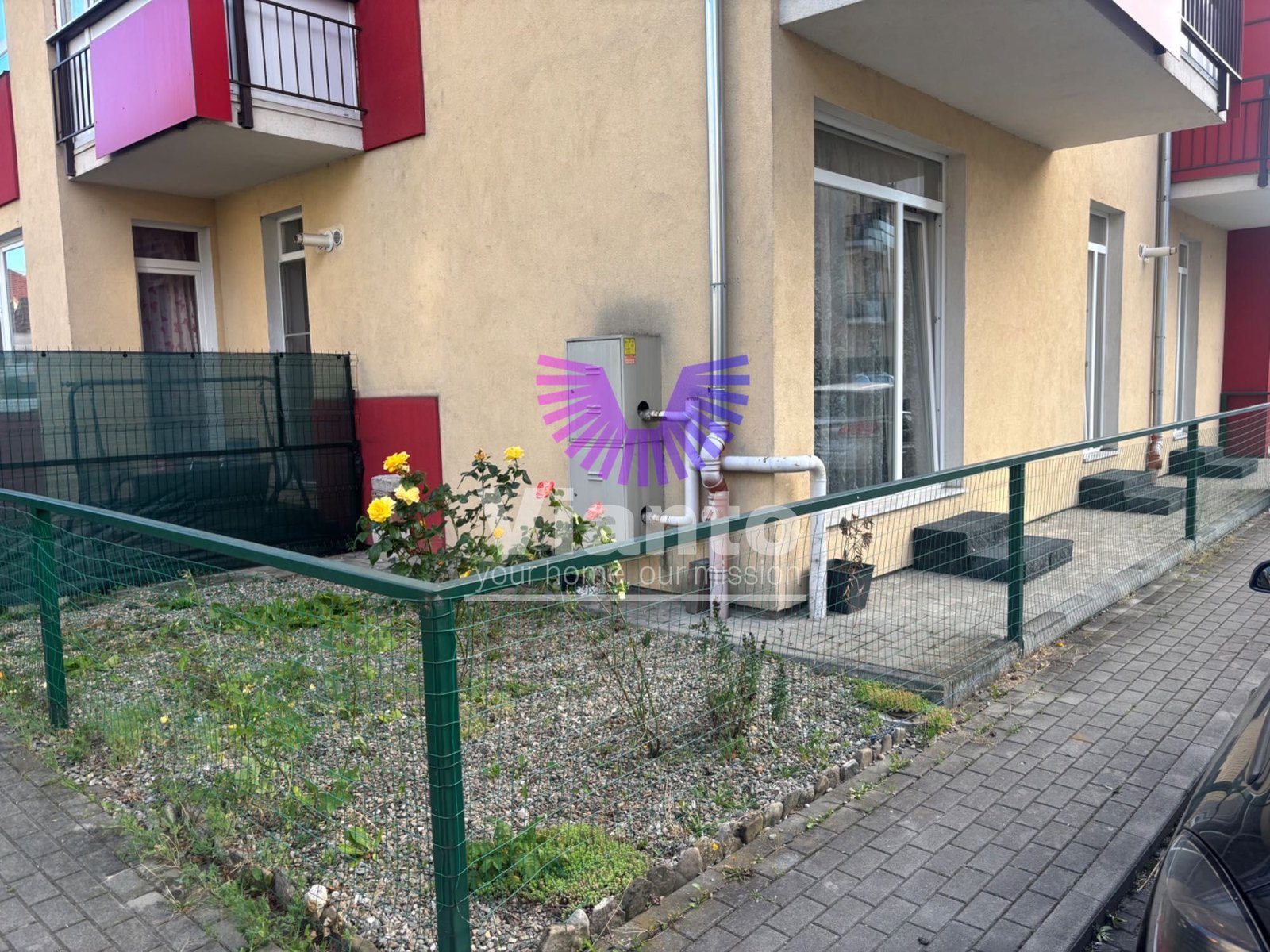 APARTAMENT 3 CAMERE CU CURTE 35MP – TURNISOR