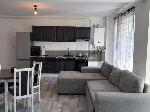 Apartament la cheie | 2 camere | parcare | Lombului