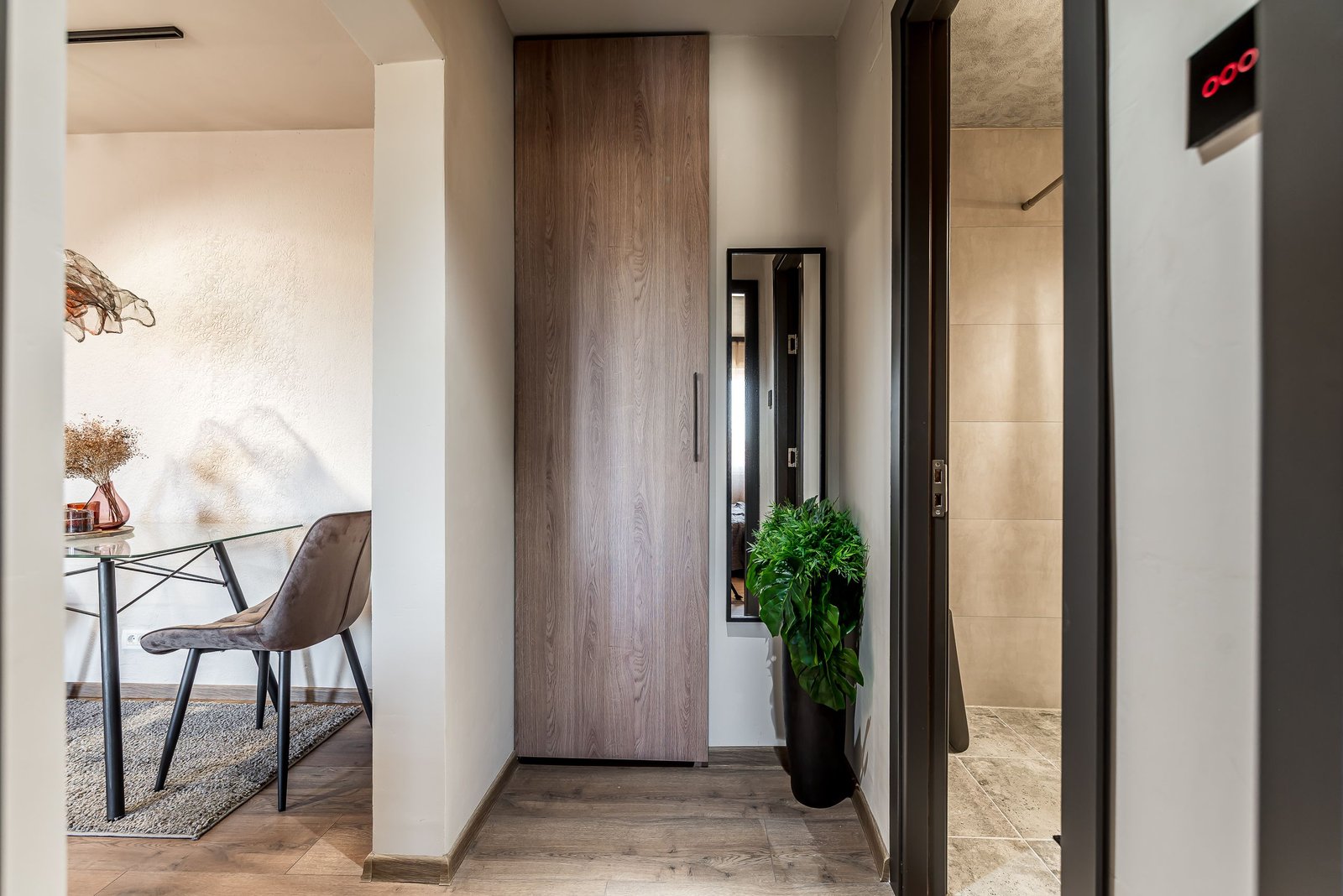 68ab7c1a57444d1ba3a3a54db67f96ca Apartament 3 camere finisat & mobilat premium, lângă faleza Mureșului