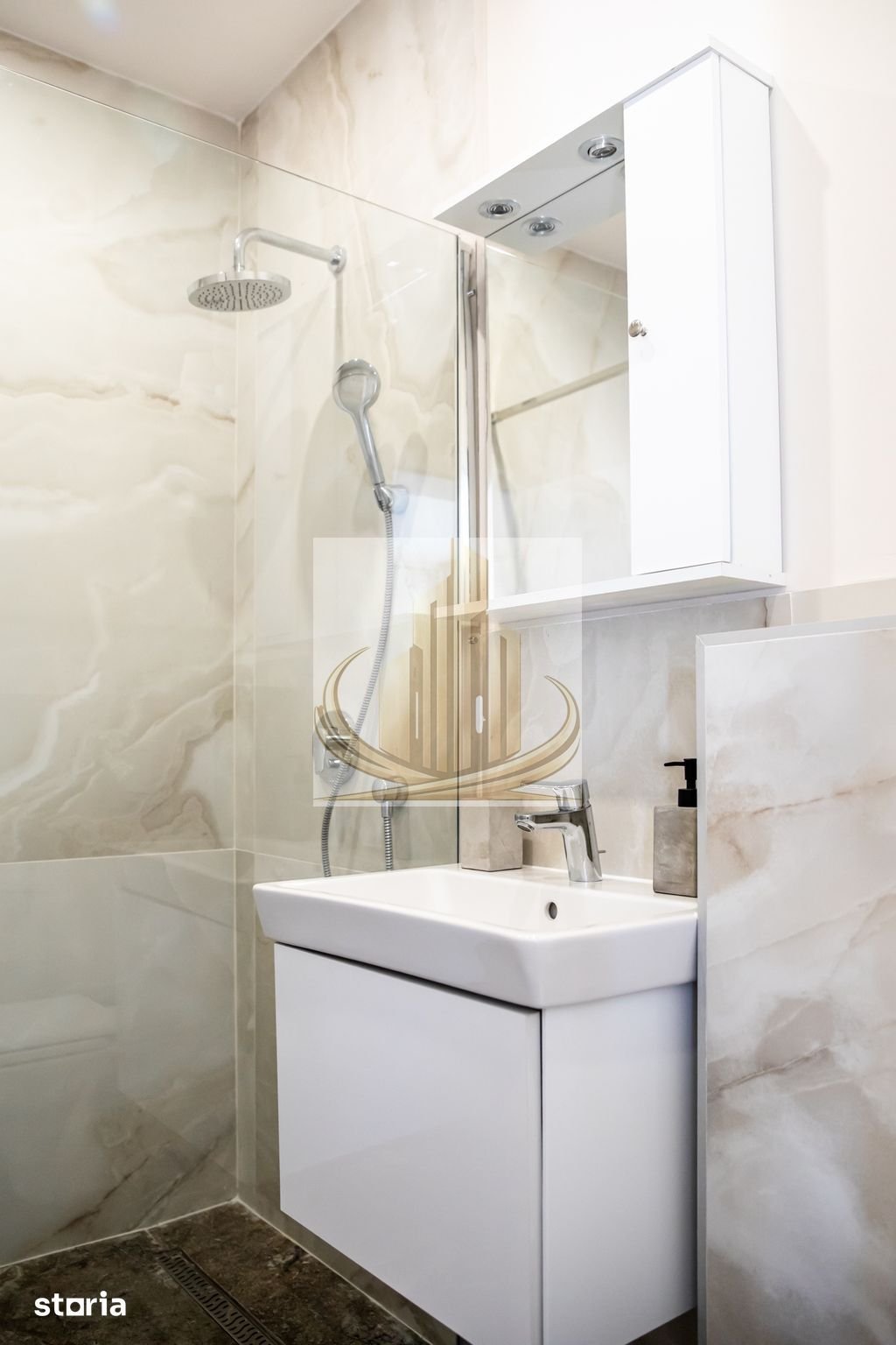 Apartament lux de inchiriat cu terasa rooftop zona Braytim