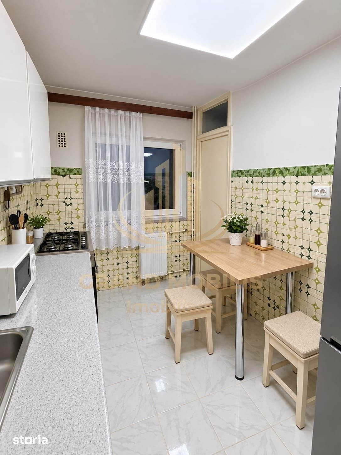 6980c3a7a69c455bb0a271bc3c4bca96 Apartament 3 camere balcon și boxa la subsol, Berceni,Sos.Giurgiului