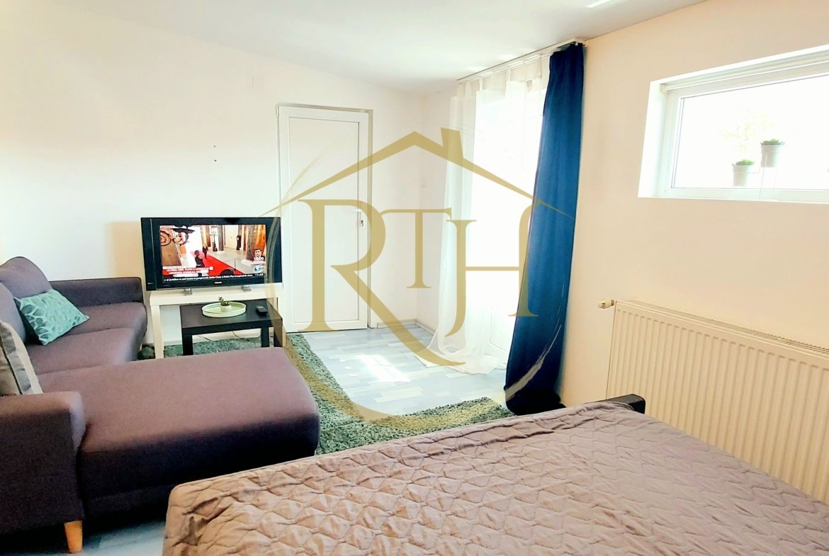 Apartament 1 cameră de închiriat, etaj 1, zona Modern, terasă proprie