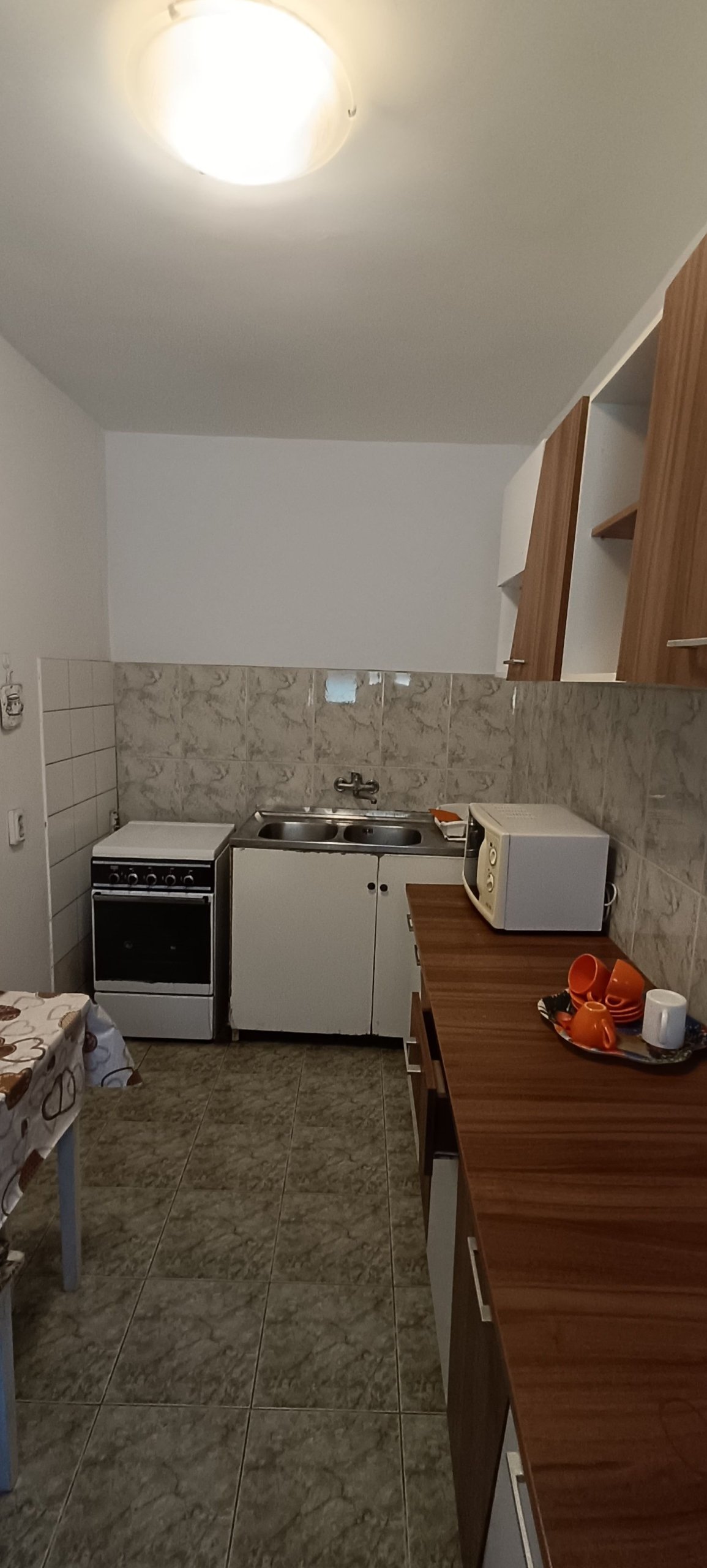 6b63b860fd29471499083e025934e987 Apartament de închiriat la curte comună chiar în Complexul Studențesc