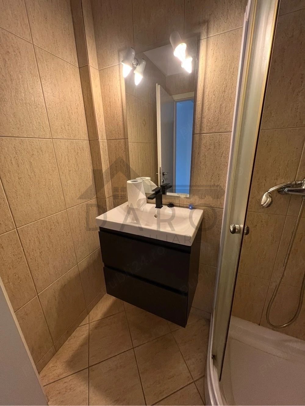 6c0176c182204a09815100cdce89fbeb Inchiriez apartament 3 camere penthouse