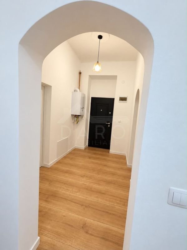 6c16dbe6e09440ef9cefbe296e7f02a6 Apartament complet renovată în inima orașului Târgu Mureș, Piața Trandafirilor