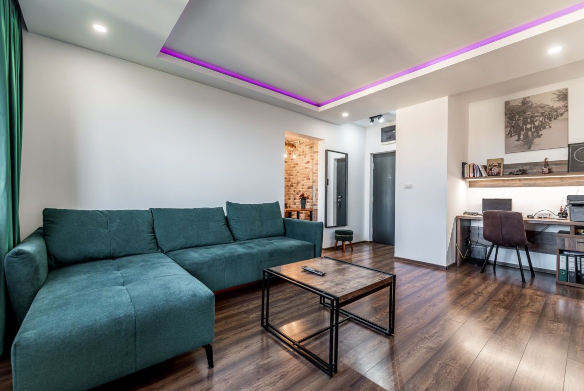 La câtiva pași de mal | 2 camere, 52 mp utili, bloc nou cu lift