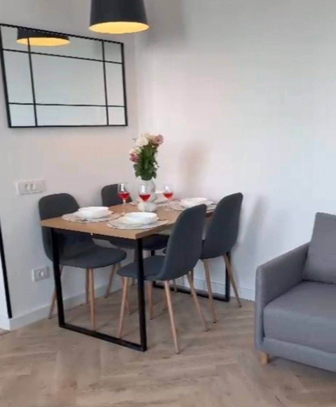 Sala Palatului apartament 3 camere prima inchiriere