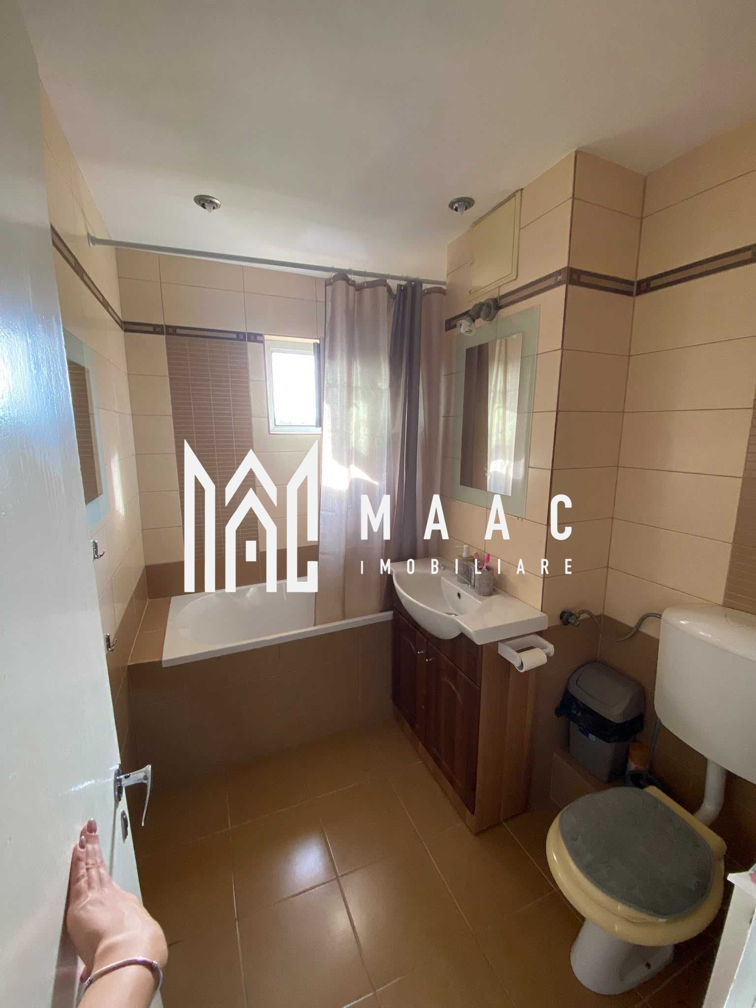 6d03b36a0bb546c9baef32bf4f1be3da Apartament 3 camere de închiriat | Sibiu, Vasile Aaron | 68 mp