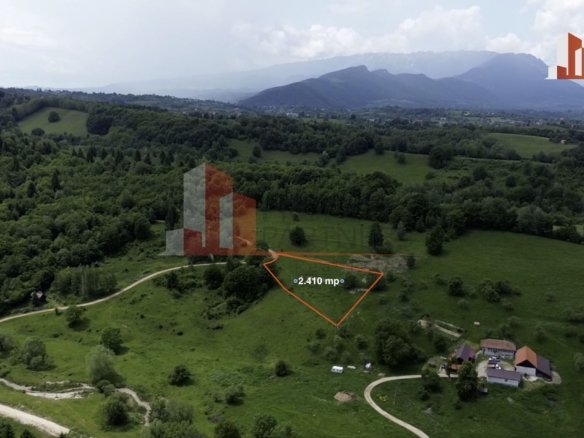 Teren de vânzare – Glejerie Râșnov (comuna Bran) | PUZ aprobat