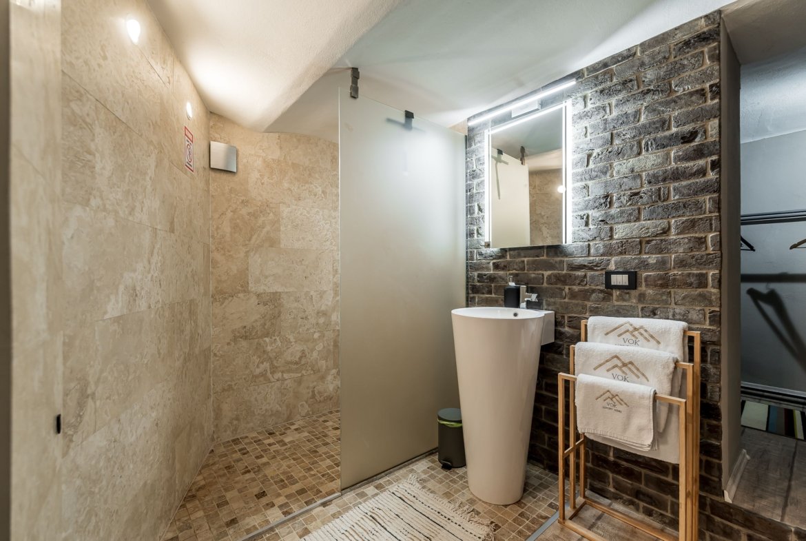 Ultracentral Arad | 90 mp | mobilat complet | 2 băi