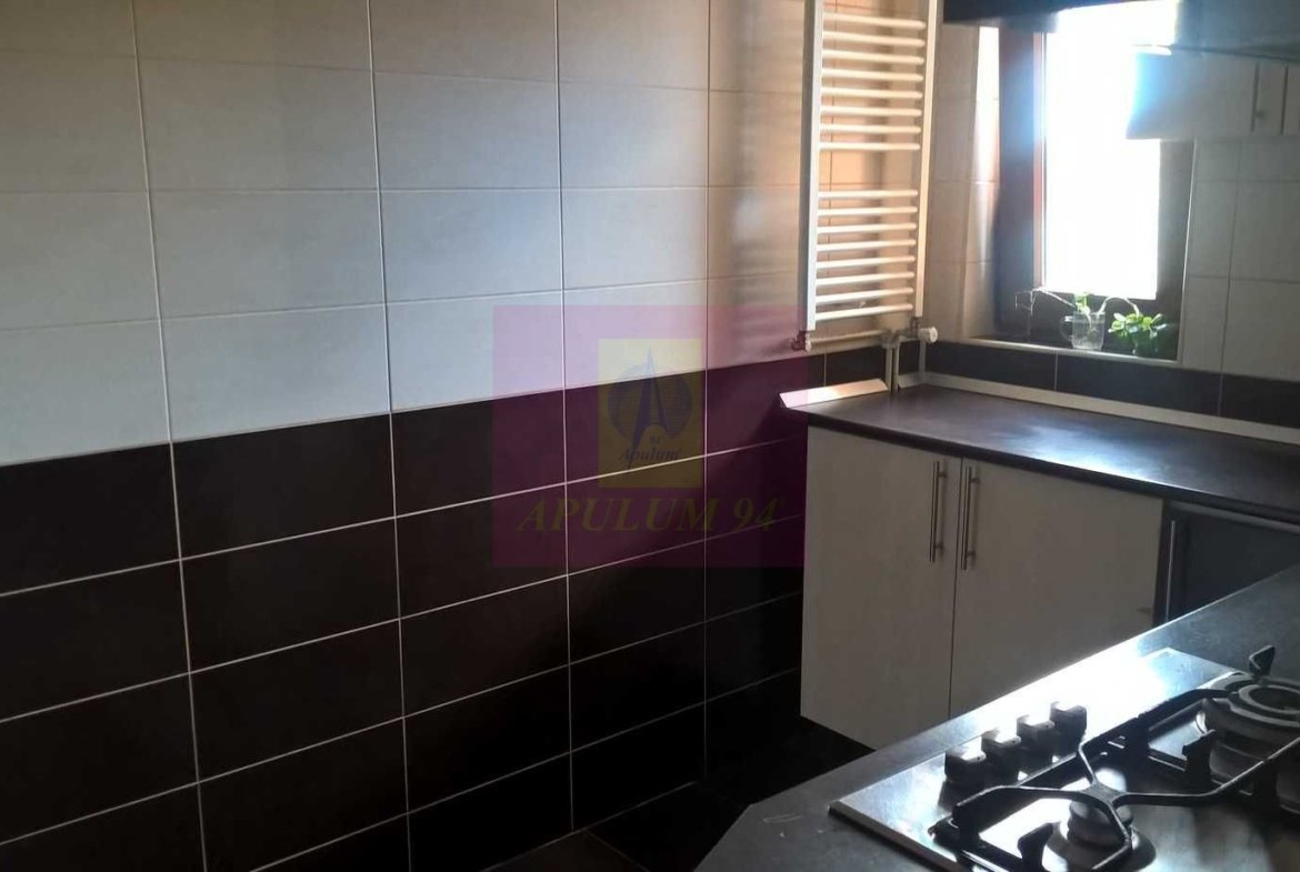 Penthouse cu 3 camere și terasă de 40 mp | Zona 1 Mai – Ion Mihalache
