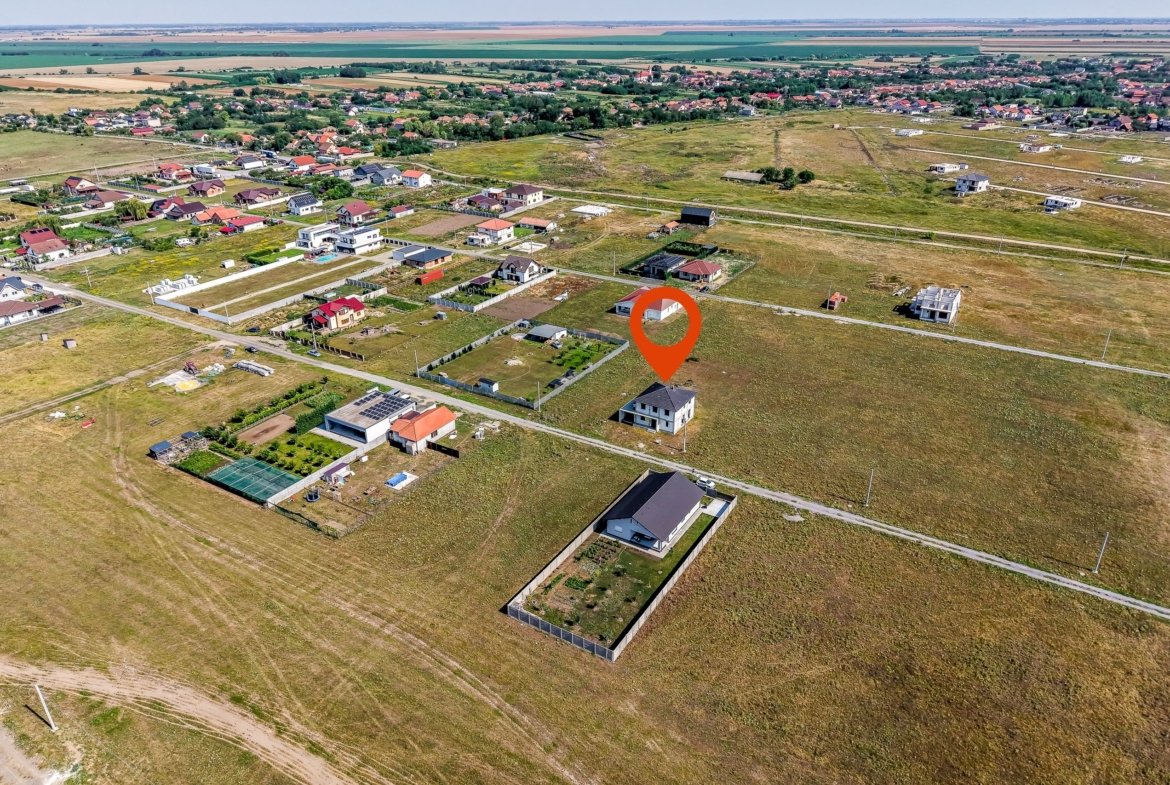 Vilă cu 5 camere | teren 1000 mp | cartier San Paolo (lângă Westfield)