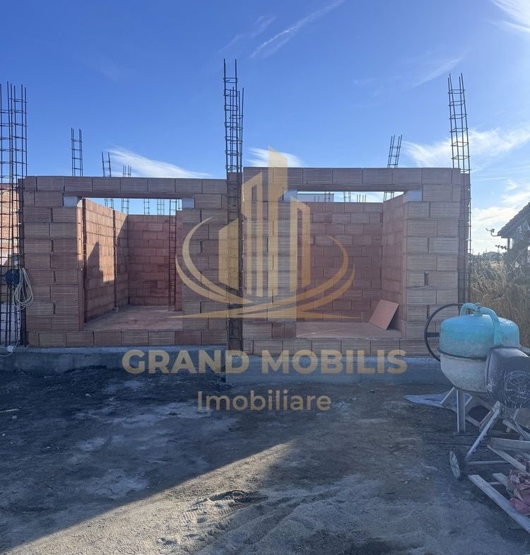 Duplex Săcălaz, 85 mp utili, teren 293 mp, 3 dormitoare, terasă 21 mp