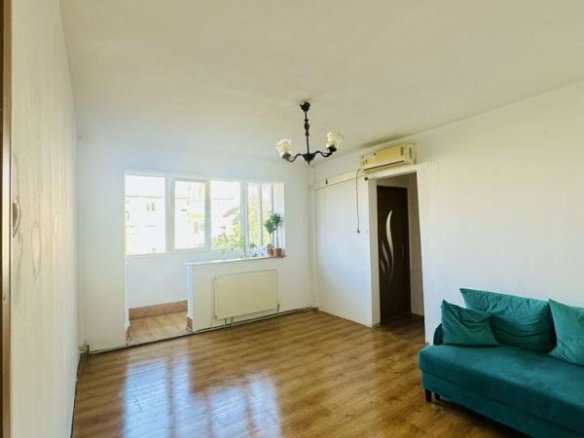 Apartament 3 camere | Dacia | 51 mp | Etaj 3 | 2 balcoane