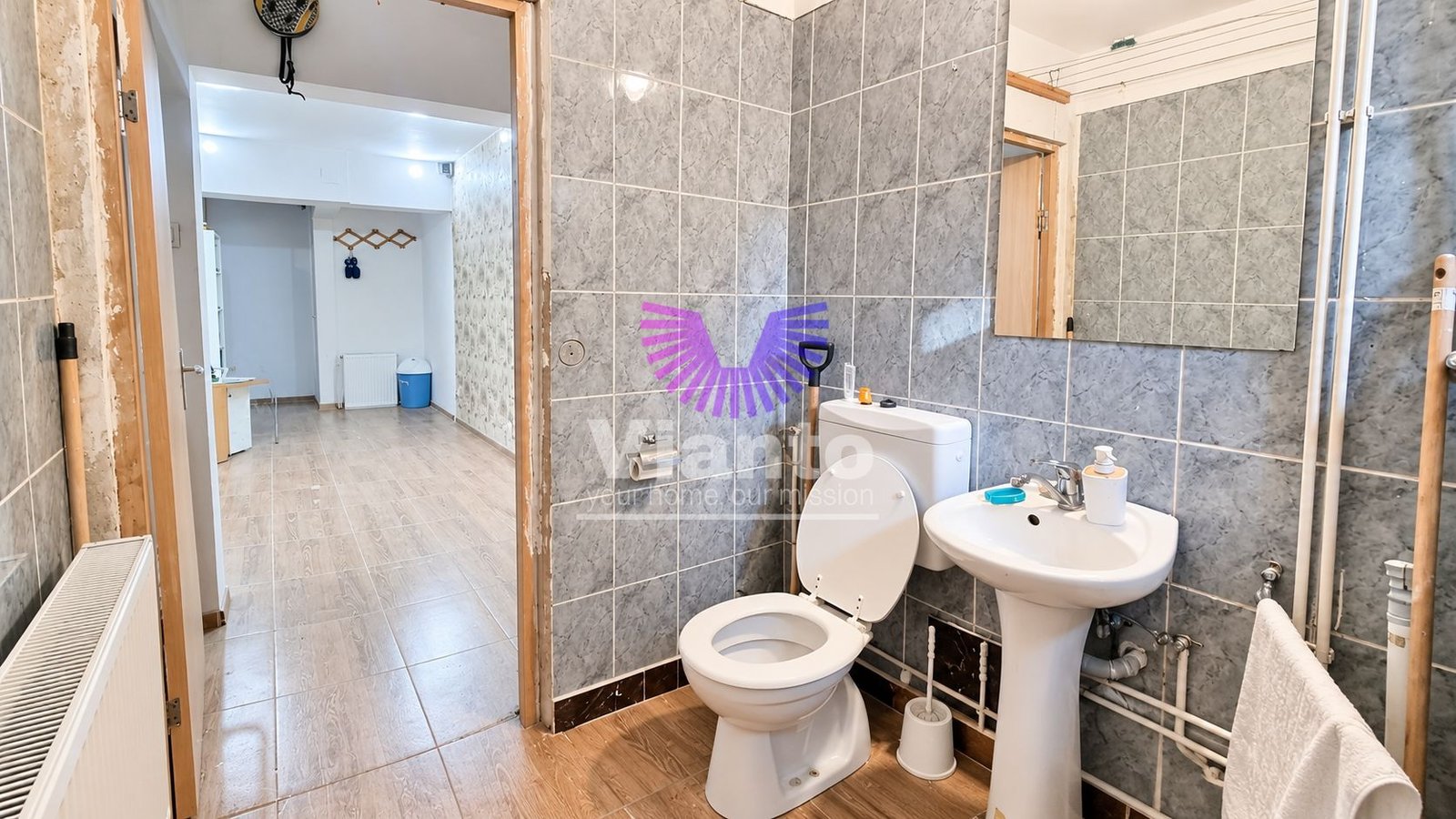 74de3d2b4d1340adb60681efe863b7c3 Spațiu comercial de închiriat, 50 mp, 3 camere, Sibiu Central