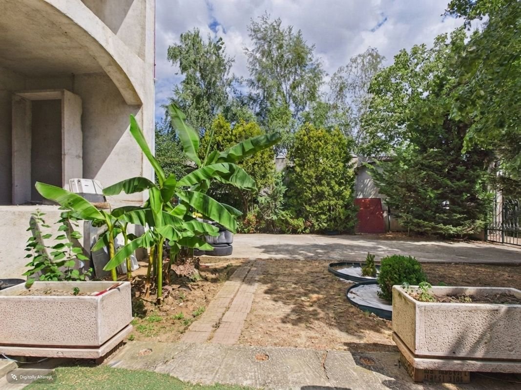 75ac502716744d4fbdbe0e27870b91fe Clădire 850 mp, Czaran Gyula, 8 parcări