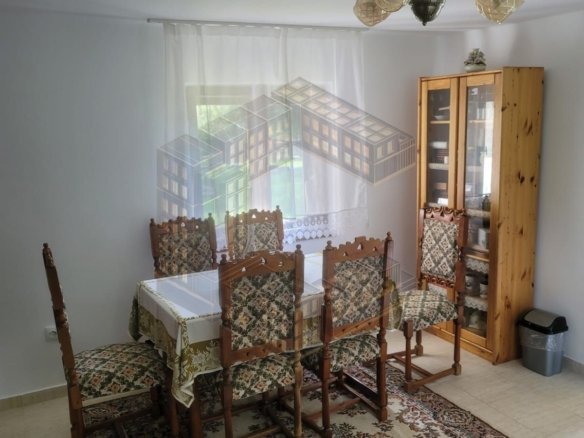 Casa individuala, renovata, teren 5 ha, Glodghilesti, Hunedoara
